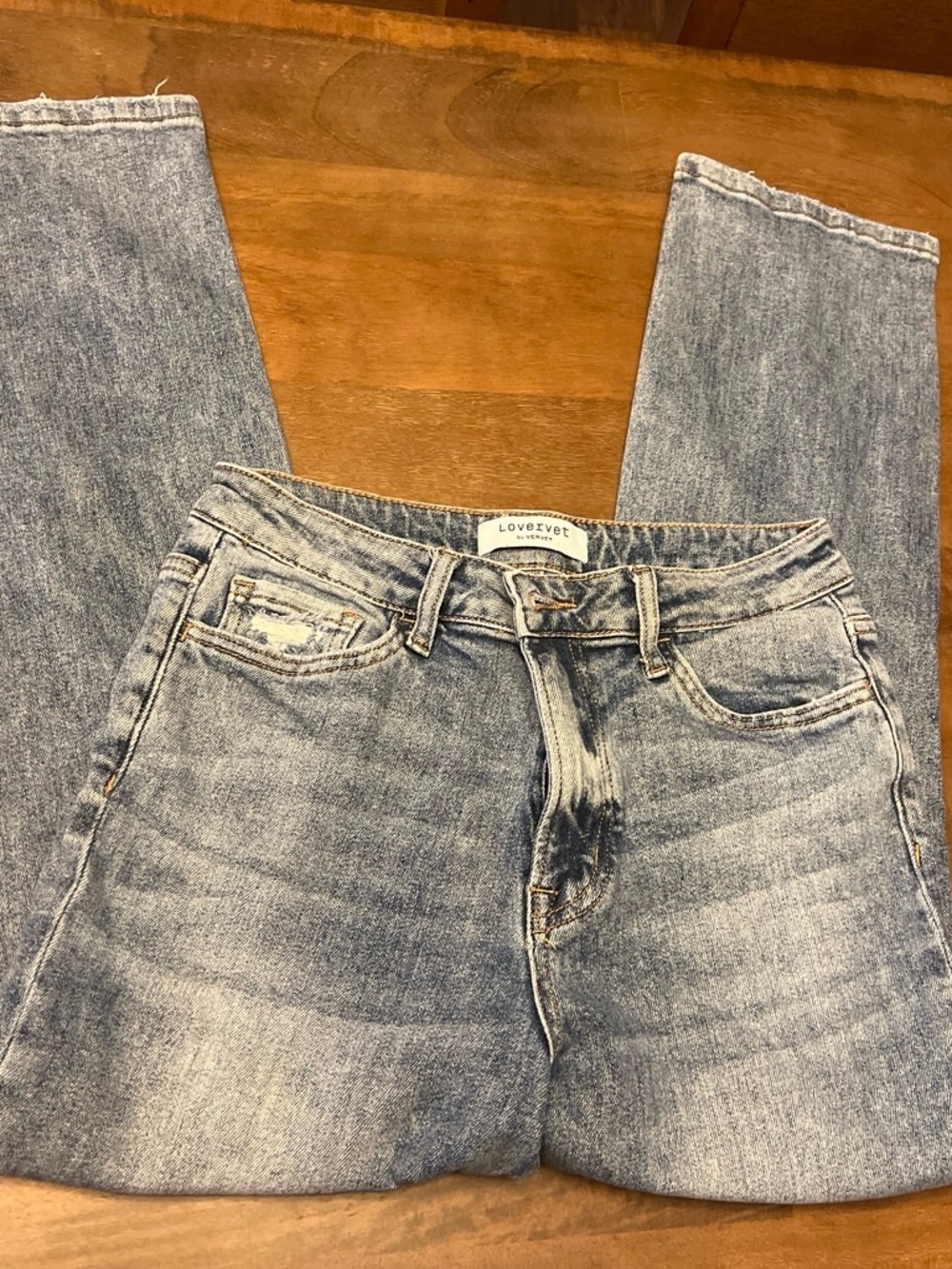 Light Wash Ankle Crop Jeans by Lover/Et